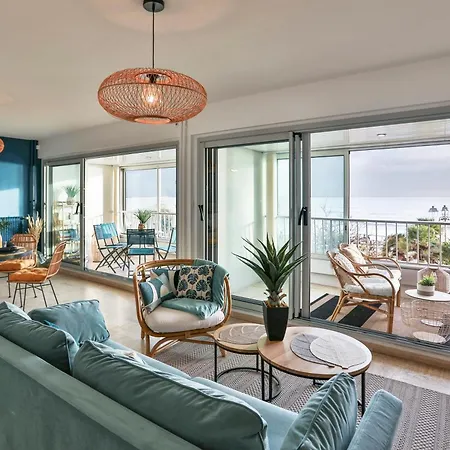 Central, Vue Epoustouflante. *