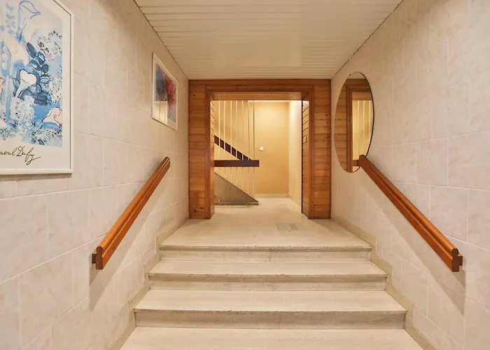 Central, Vue Epoustouflante. * 莱萨布勒-多洛讷